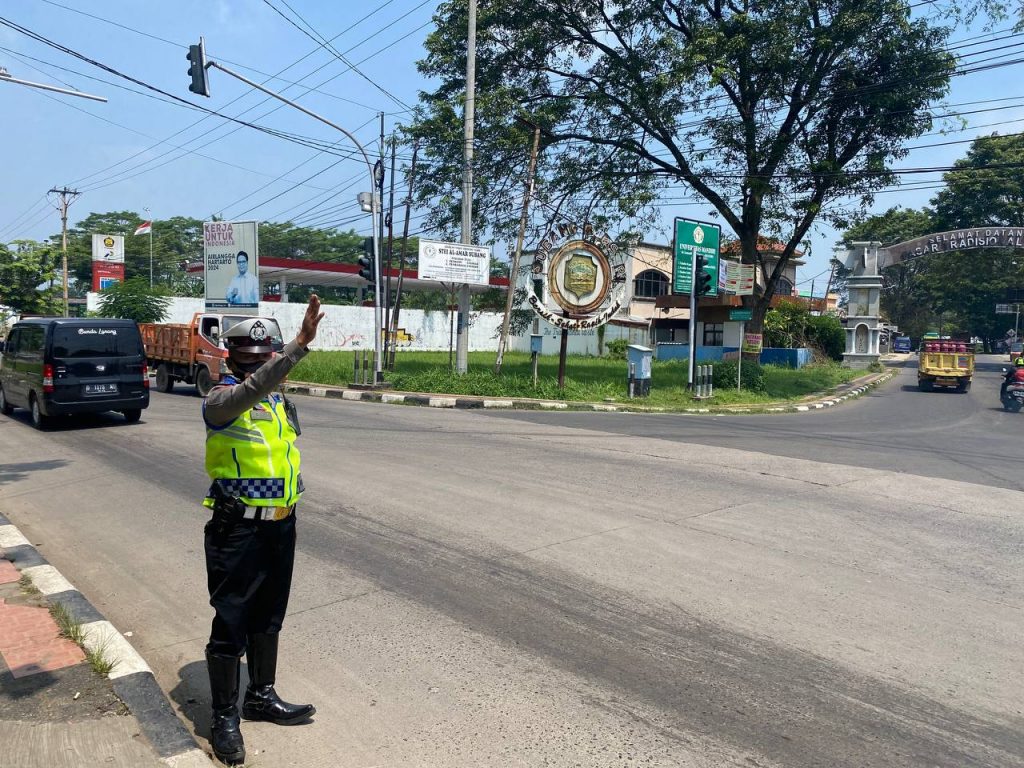 ajaran Polres Subang mulai melakukan pemantauan arus lalu lintas di semua Jalur yang ada di wilayah hukum Polres Subang