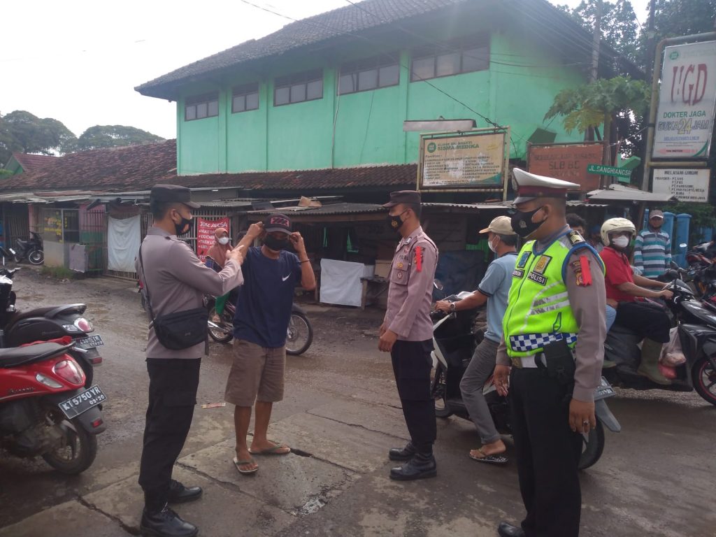 Polsek Ciasem Lasanakan Kegiatan Kryd dalam rangka PPKM Level 2